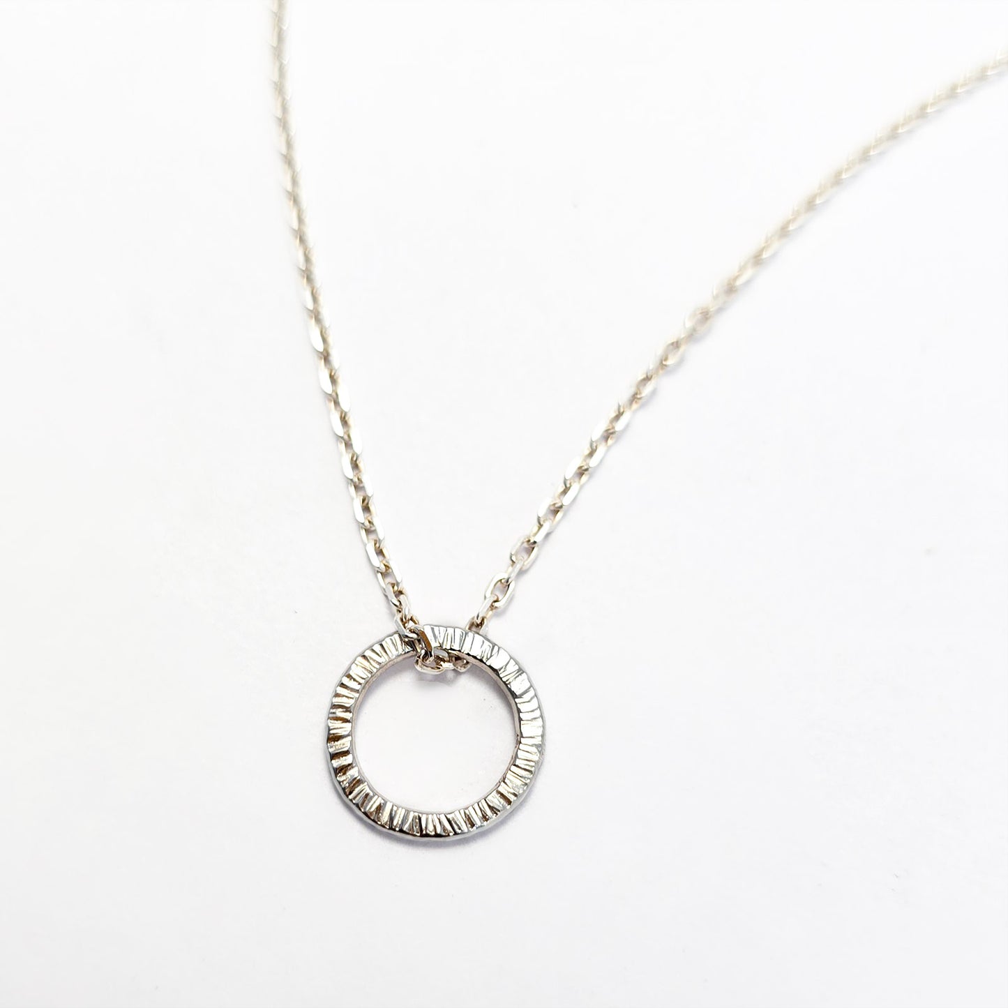 Circle Pendant Necklace Silver