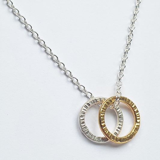 Circles necklace in gold and silver